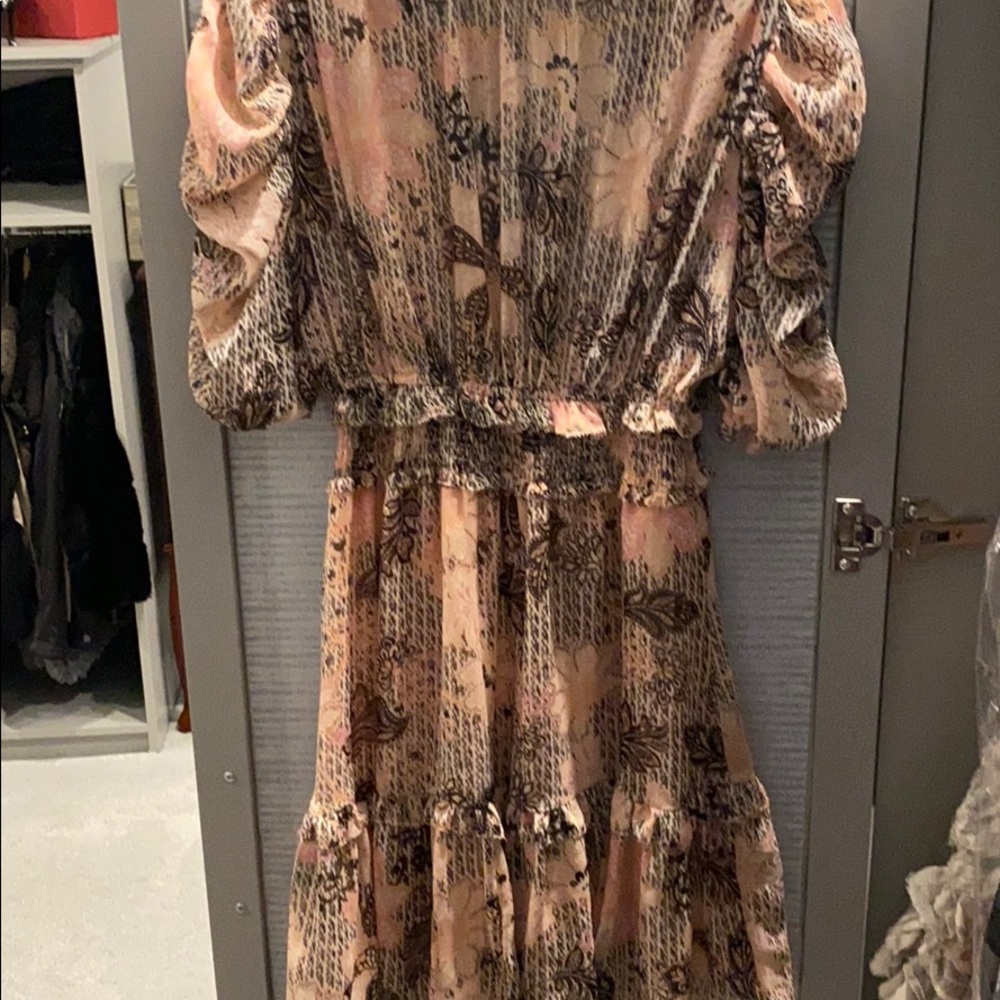 Dress - Picture 3 of 3